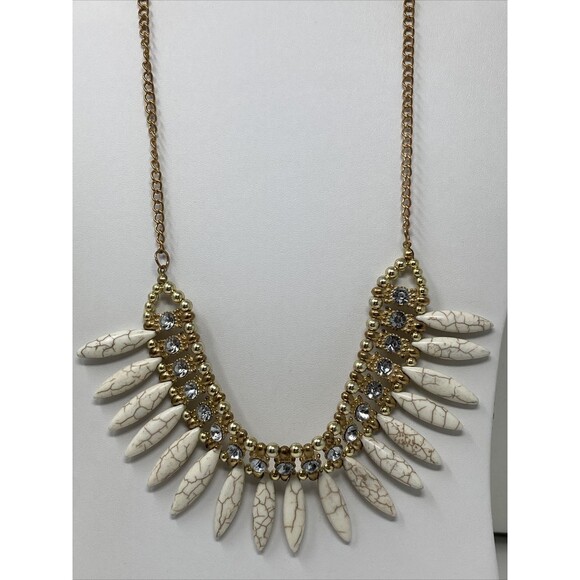Necklace Gold Tone Clear Crystal White Veined Beads Claw-ish Shape Bib - Picture 2 of 12
